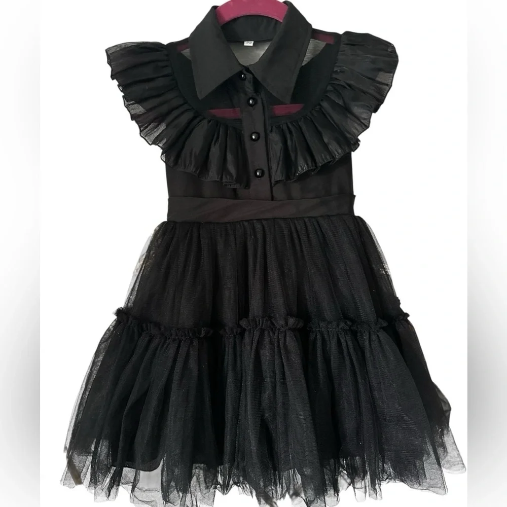 Source Unknown stylish black